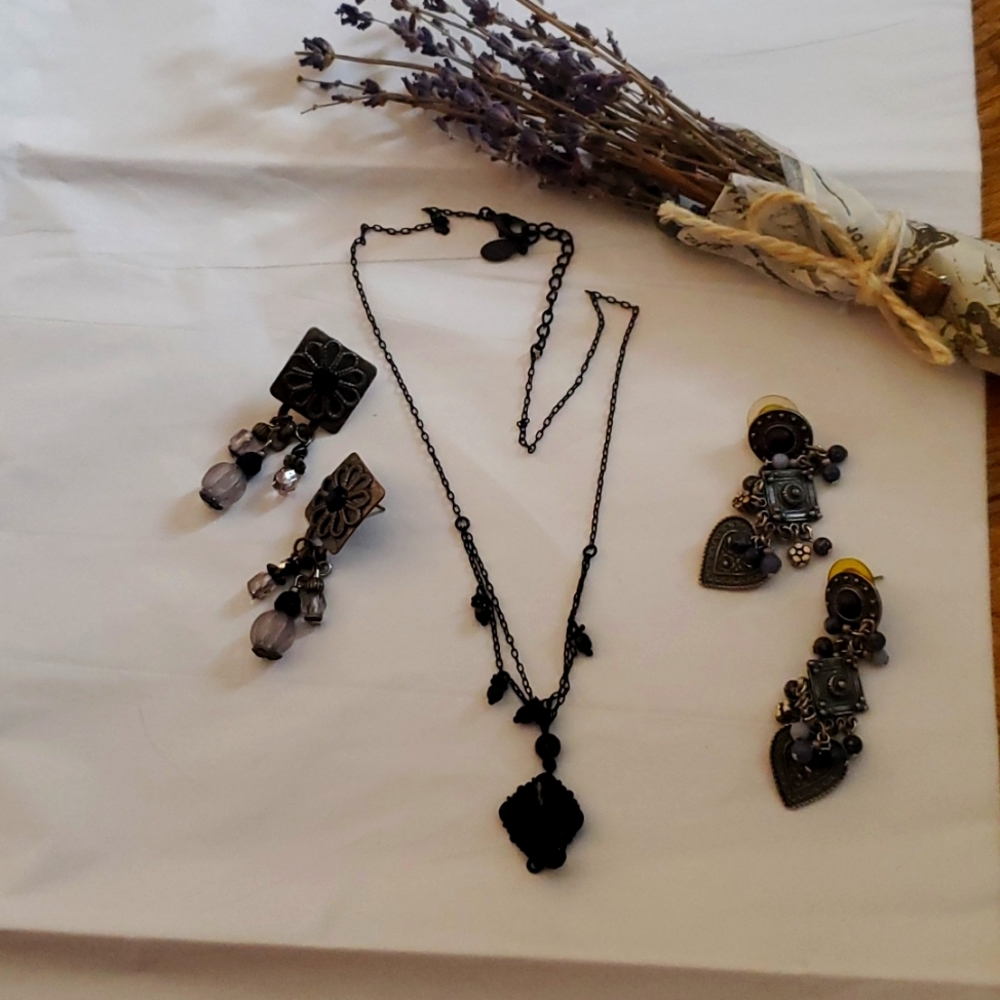 Vintage 1990s bundle of jewelry